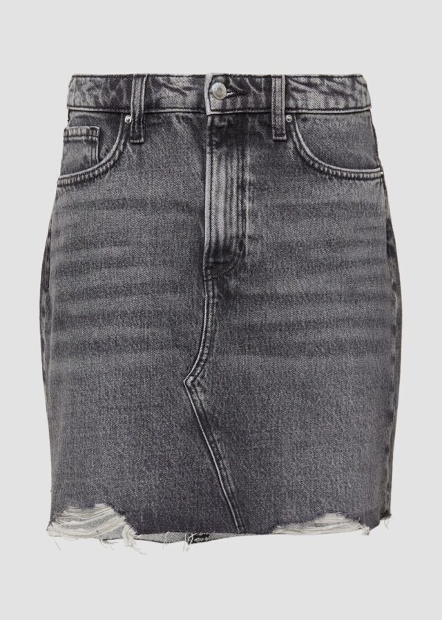Denimrock mit offenem Saum
