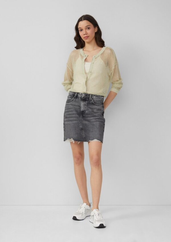 Denimrock mit offenem Saum