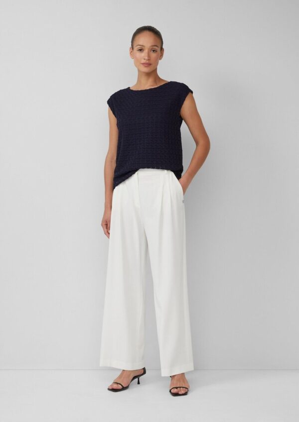 Ärmelloses Shirt aus Strickjersey mit U-Boot-Ausschnitt