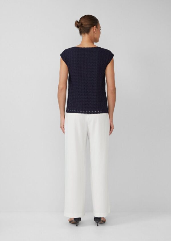 Ärmelloses Shirt aus Strickjersey mit U-Boot-Ausschnitt