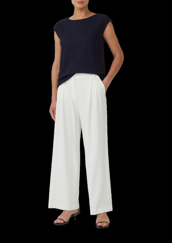 Ärmelloses Shirt aus Strickjersey mit U-Boot-Ausschnitt