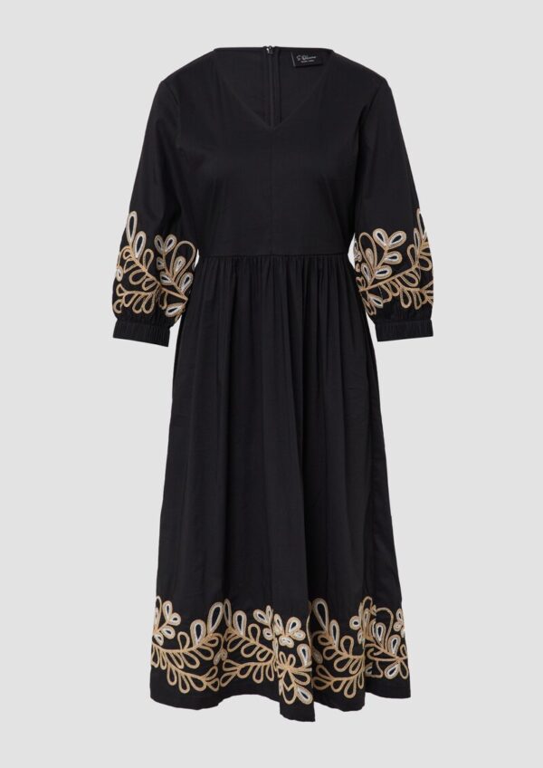 Popeline-Kleid mit Stickereien