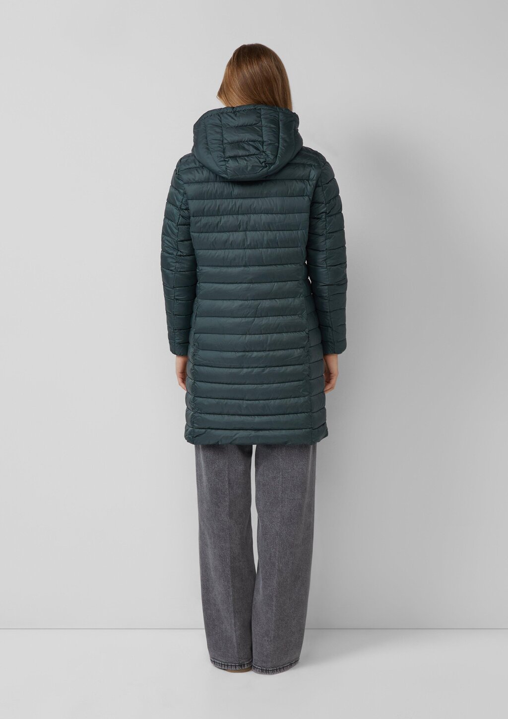 Packbarer leichter Mantel mit Zwei-Wege-Reißverschluss und abnehmbarer Kapuze