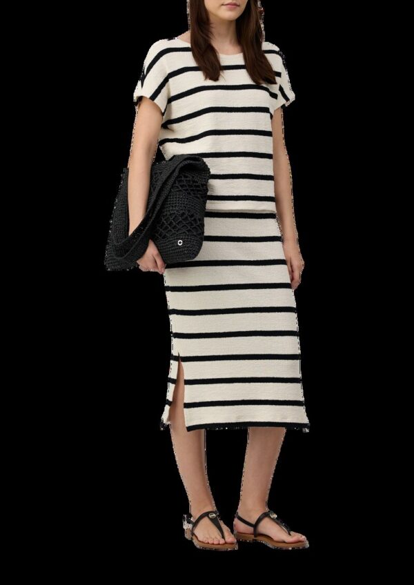 Kurzarm-Sweatshirt aus Strickjersey mit überschnittenen Schultern