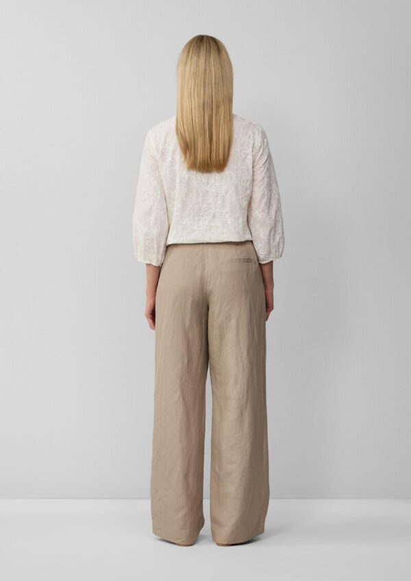 Baumwollbluse mit Stickereien und 3/4-Ärmeln