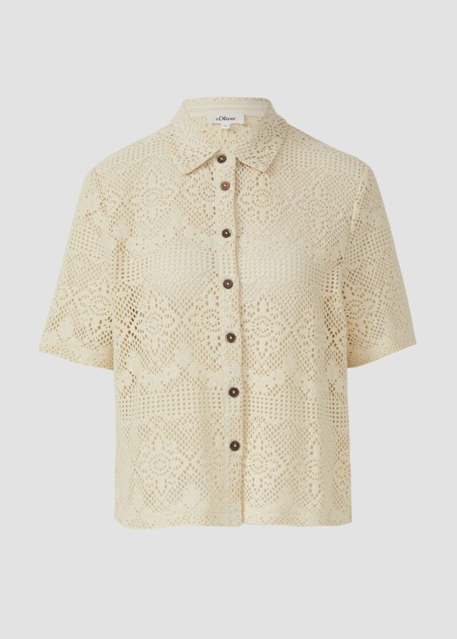 Leicht transparentes Shirt aus Häkelspitze
