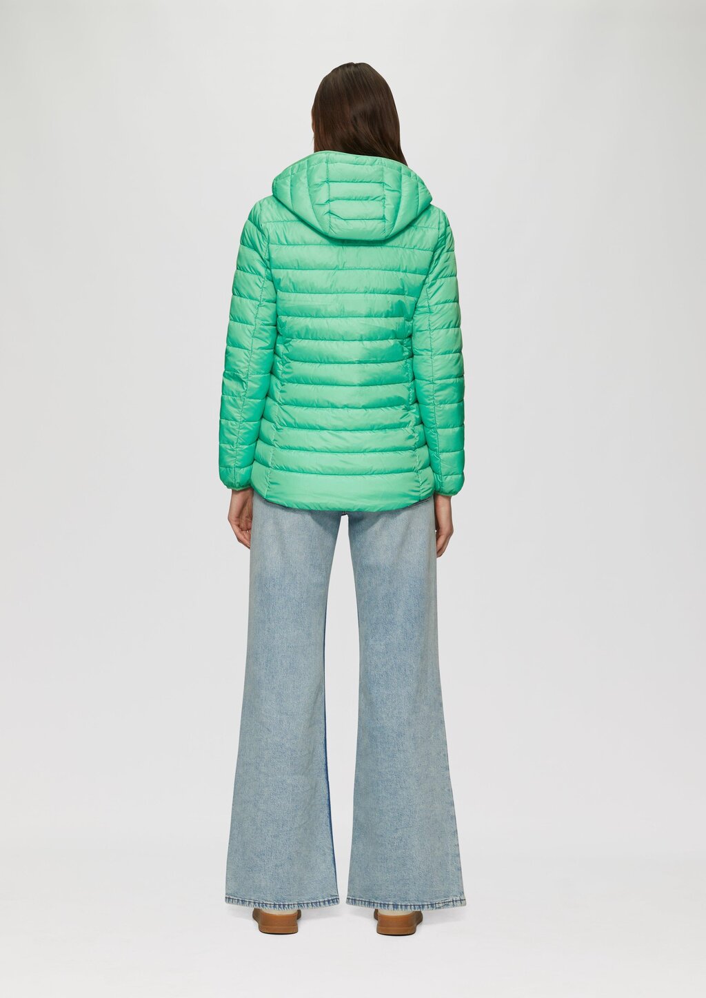 Leichte Steppjacke mit abnehmbarer Kapuze