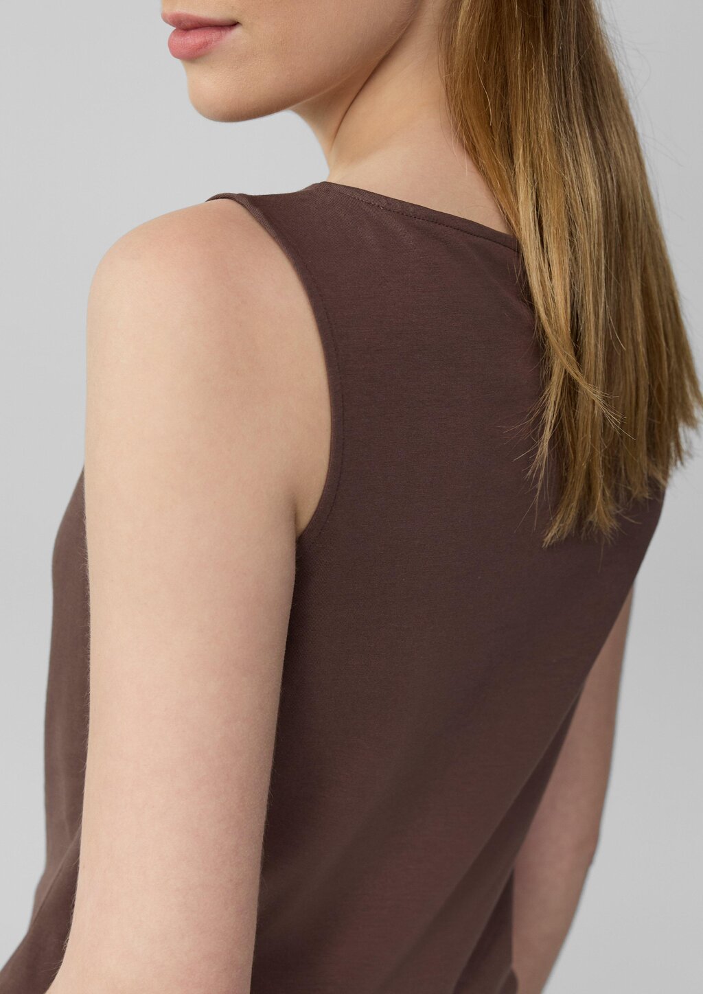 Top aus Baumwollmix mit U-Boot-Ausschnitt