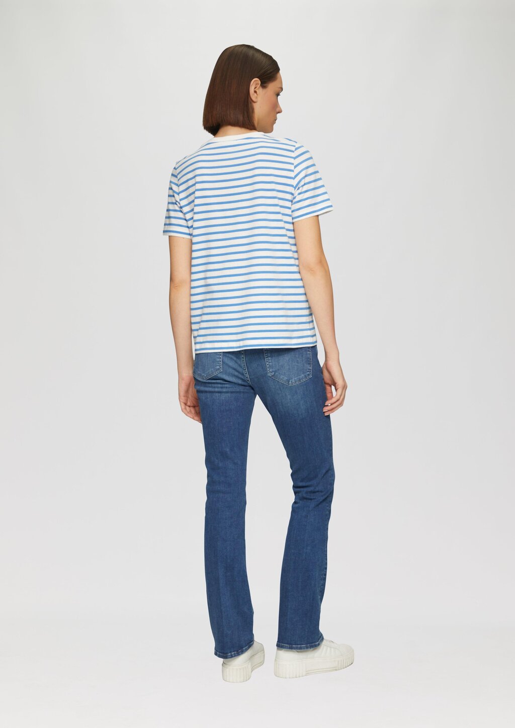 Gestreiftes T-Shirt im Relaxed Fit mit Herz-Stickerei