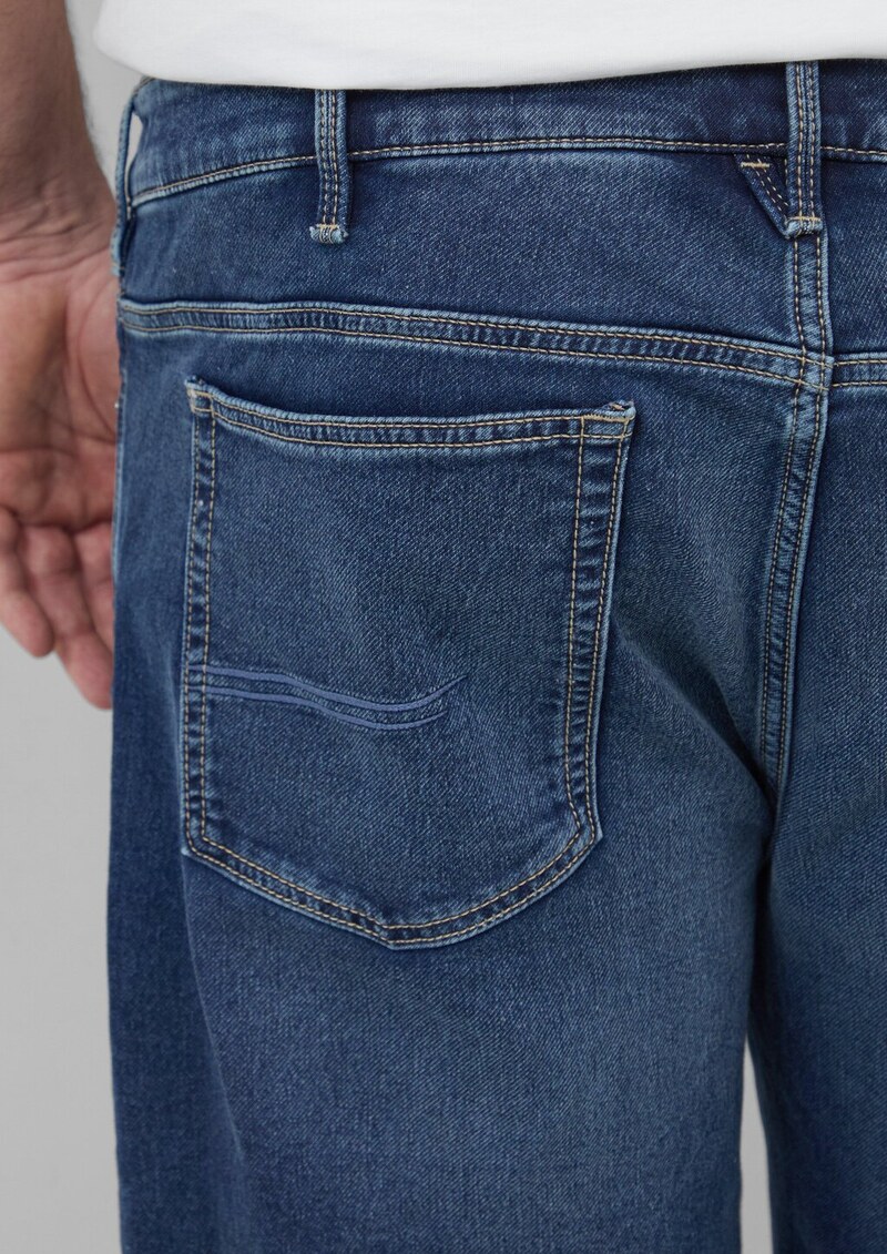 Jeans-Shorts / Regular Fit / Mid Rise / Straight Leg