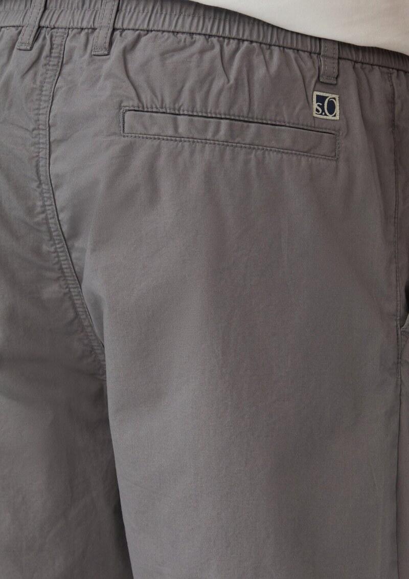 Detroit: Chino-Bermuda im Relaxed Fit mit Elastikbund