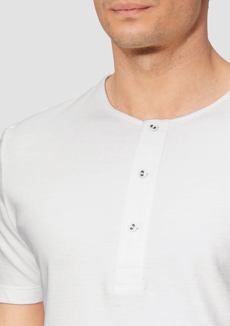 Henley-T-Shirt mit Flammgarnstruktur