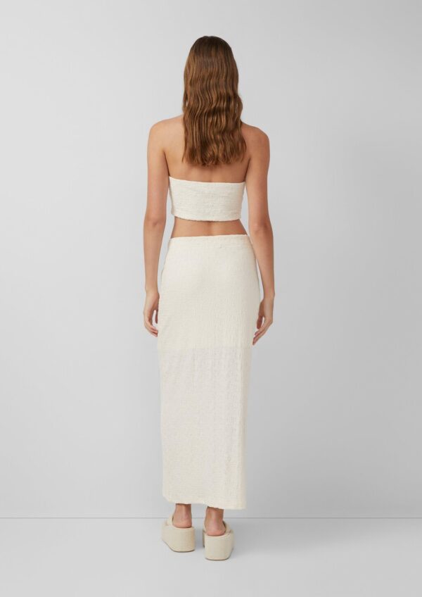 Wadenlanger strukturierter Rock