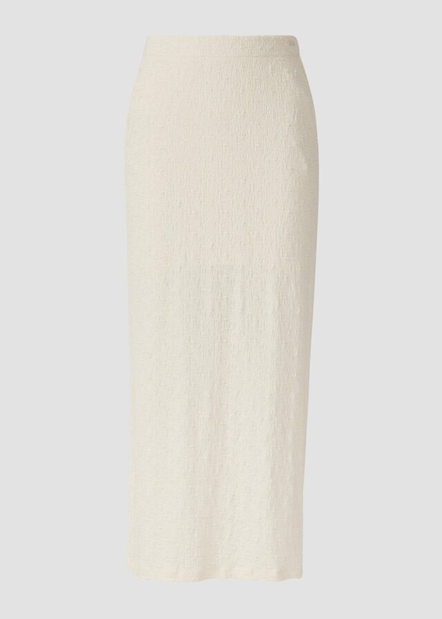 Wadenlanger strukturierter Rock