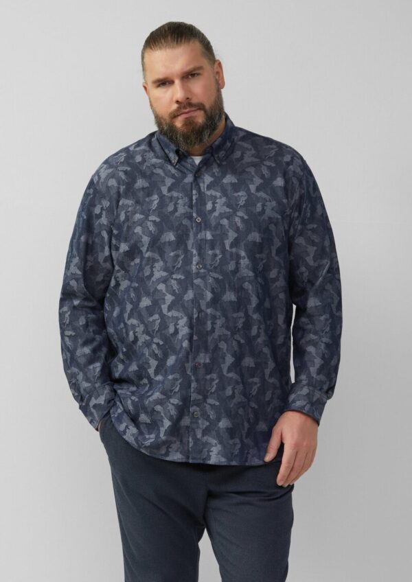 Regular Fit: Leichtes Jacquard-Hemd mit Button-Down-Kragen