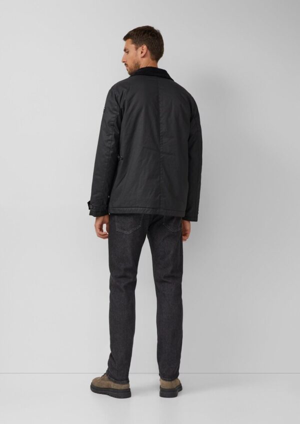 Beschichtete Jacke mit modischem Kordkragen