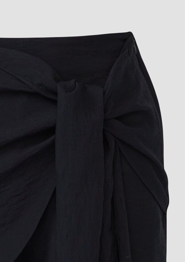 Skort in leicht glänzender Optik