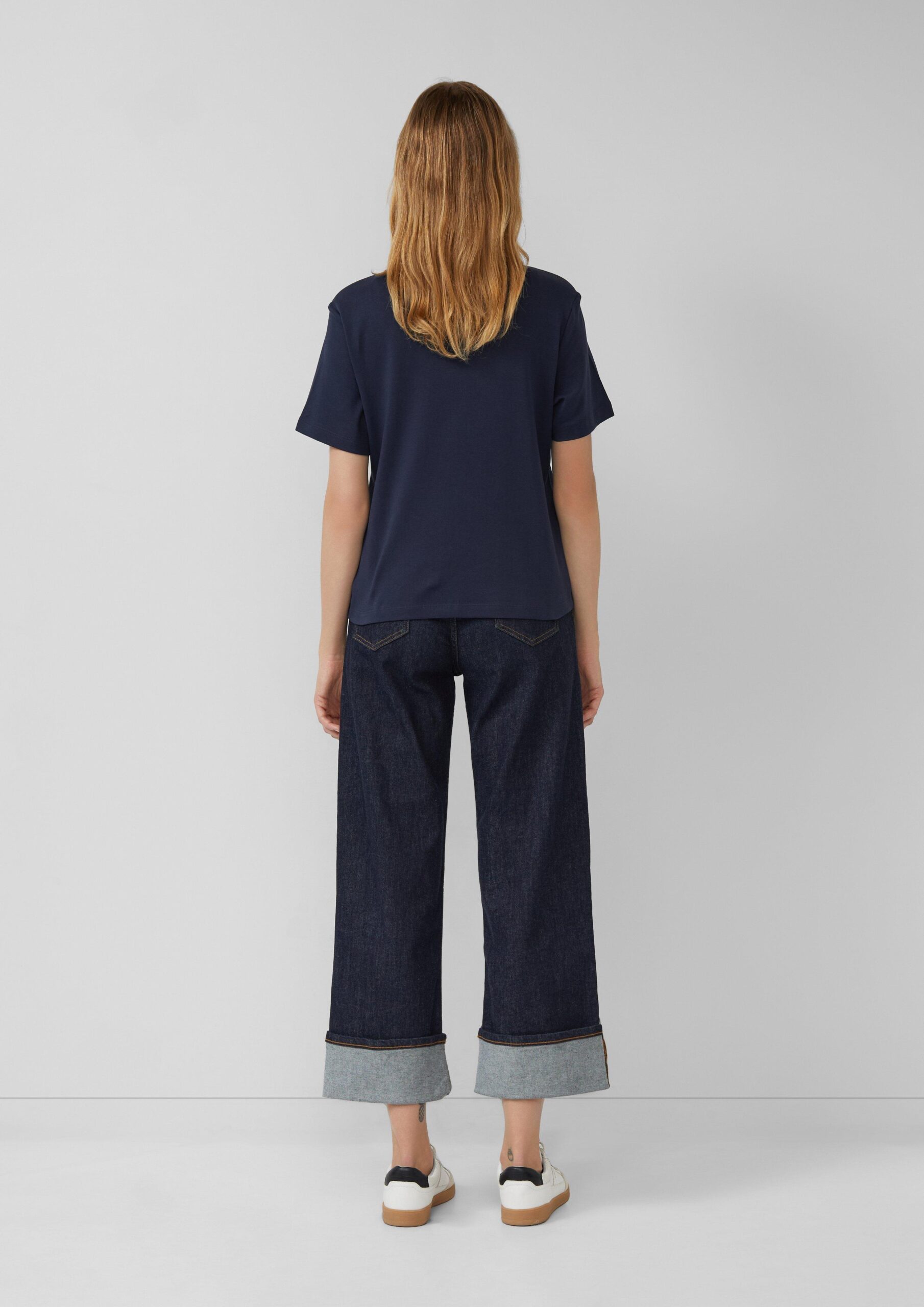 T-Shirt aus Interlockjersey mit kleinem Patch