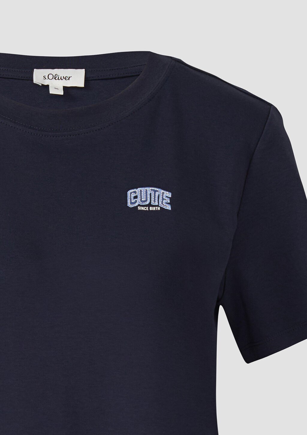 T-Shirt aus Interlockjersey mit kleinem Patch