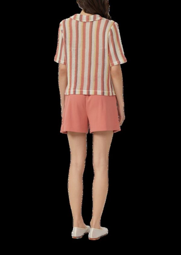 Verkürzte Bluse in Häkeloptik