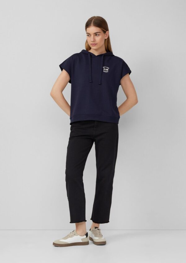 Sweatshirt mit Kapuze und überschnittenen Schultern