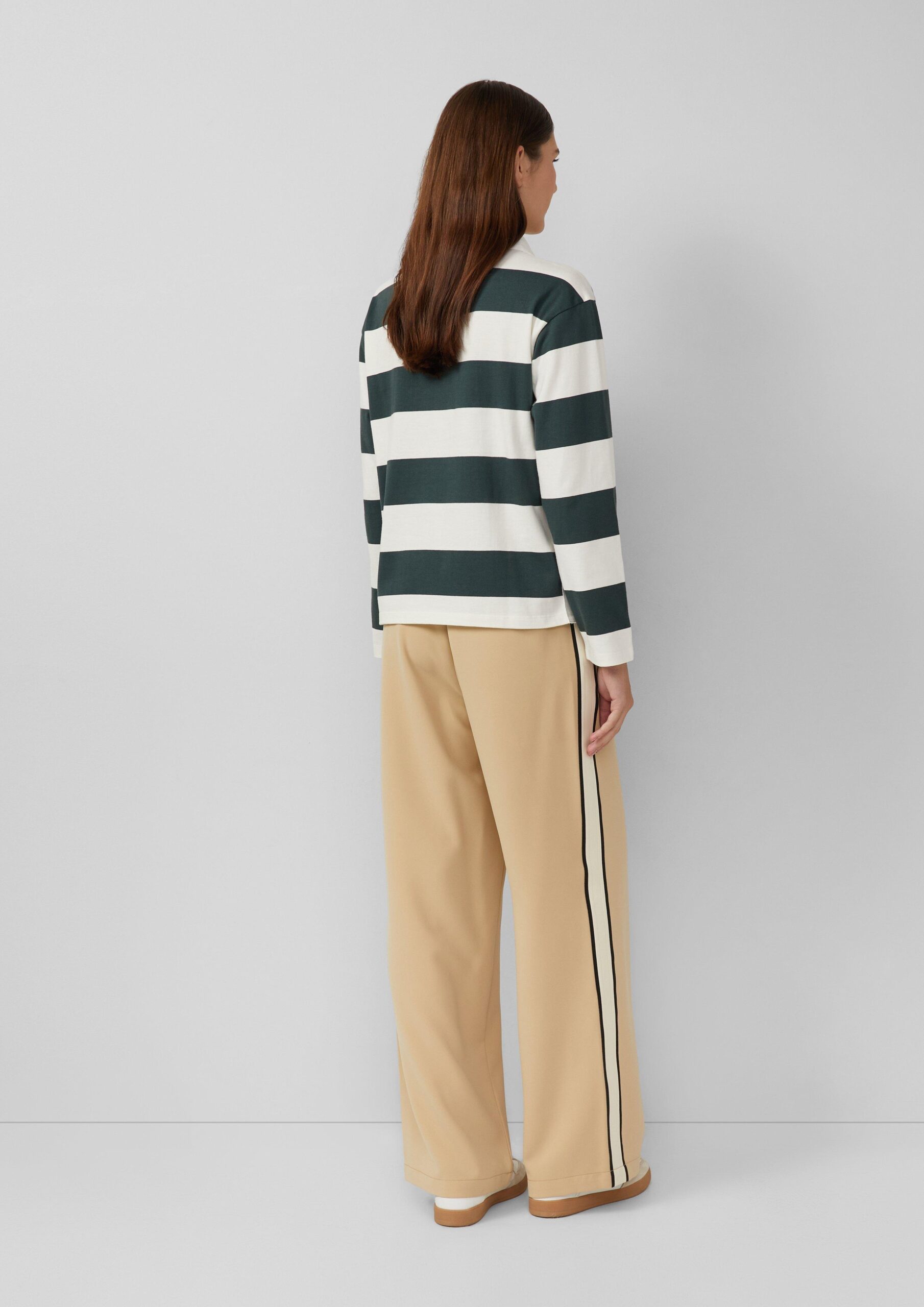 Shirt im Polo-Stil mit Stickerei