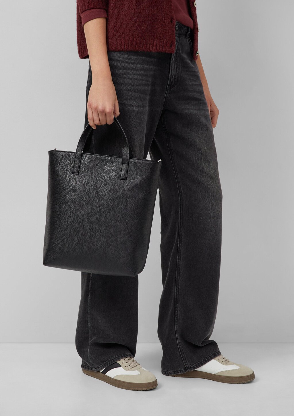 Shopper aus Lederimitat mit abnehmbarem Logo-Schulterriemen