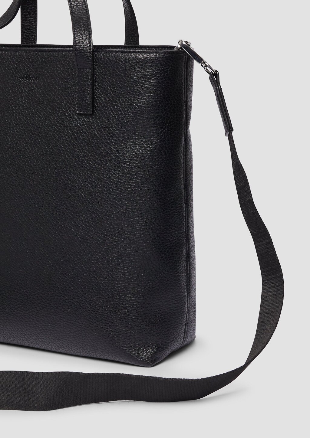 Shopper aus Lederimitat mit abnehmbarem Logo-Schulterriemen