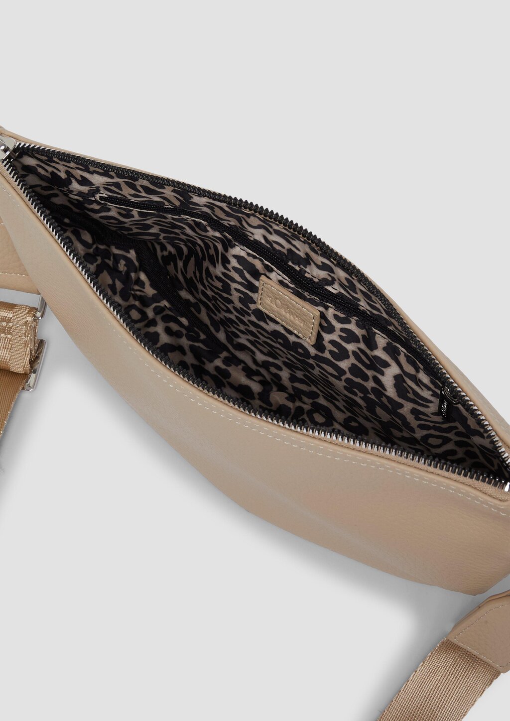 Crossbody-Bag mit Leo-Lining