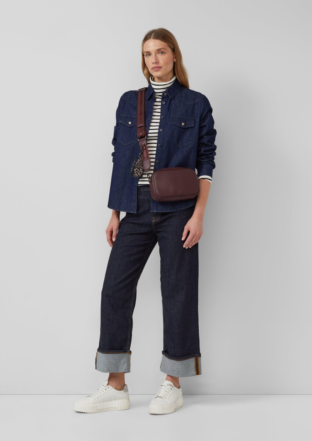 Mittelgroße Camera-Bag aus Lederimitat