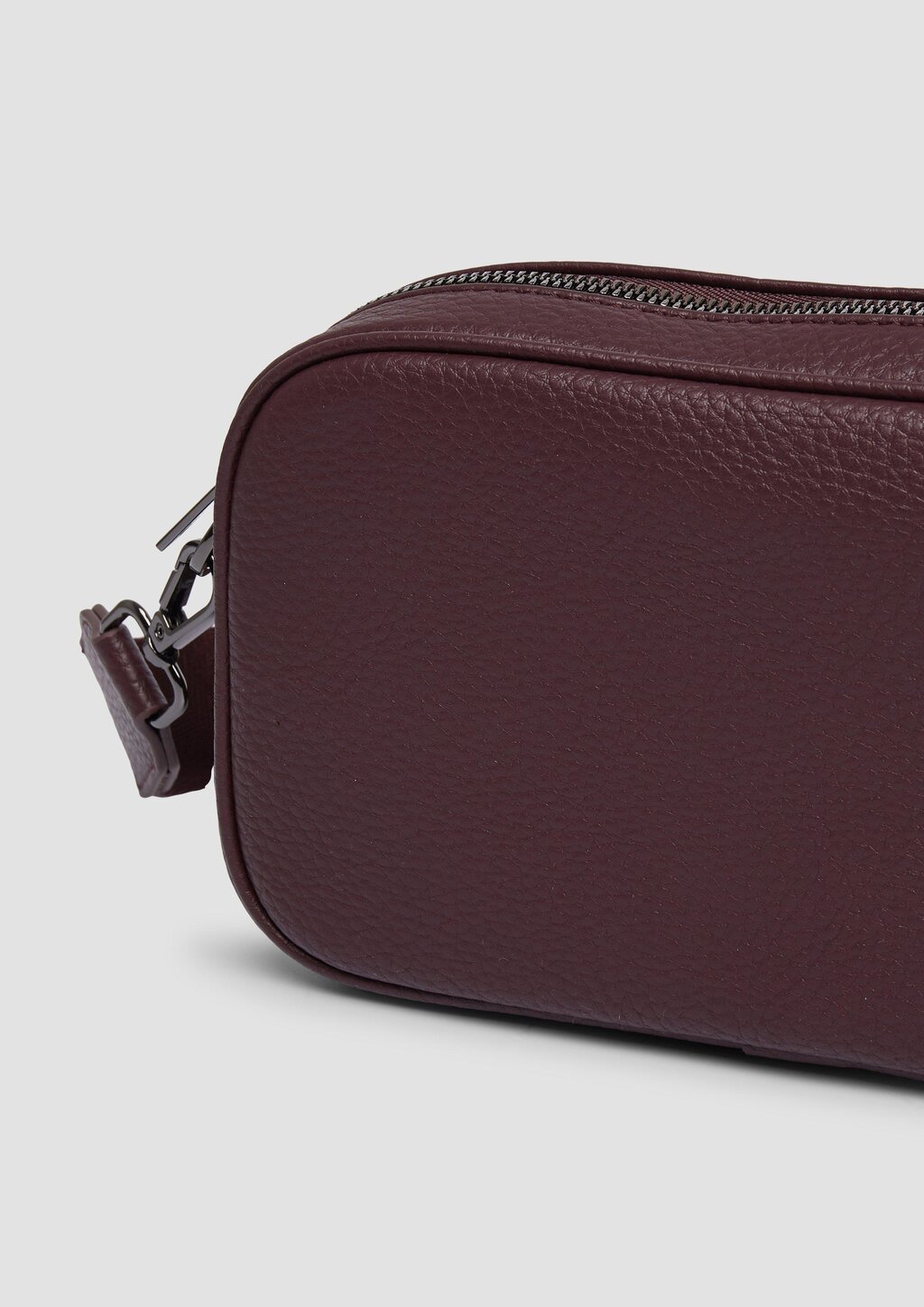 Mittelgroße Camera-Bag aus Lederimitat