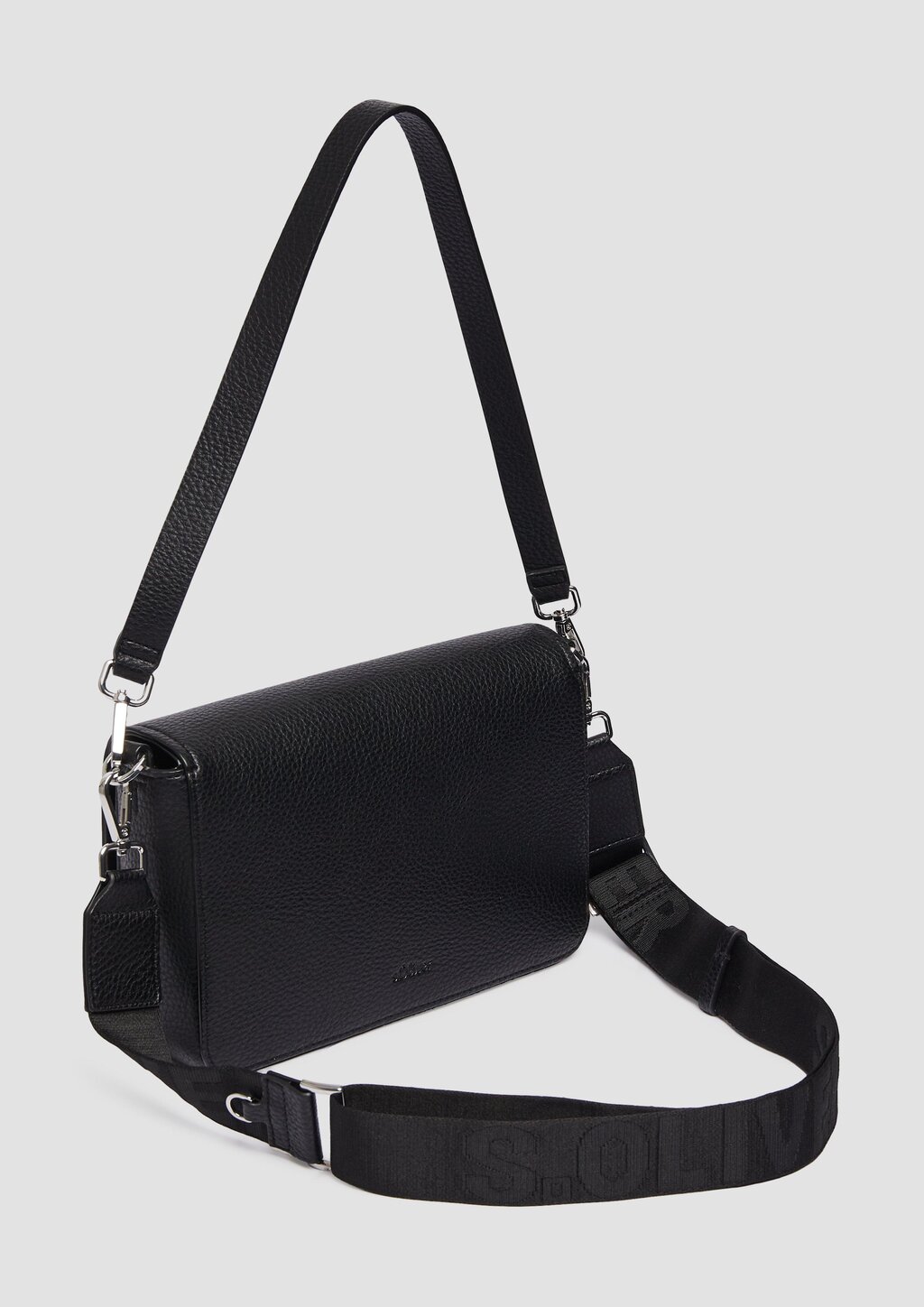 Hobo-Bag in Leder-Optik mit Magnetknopf und längenverstellbarem Gurt