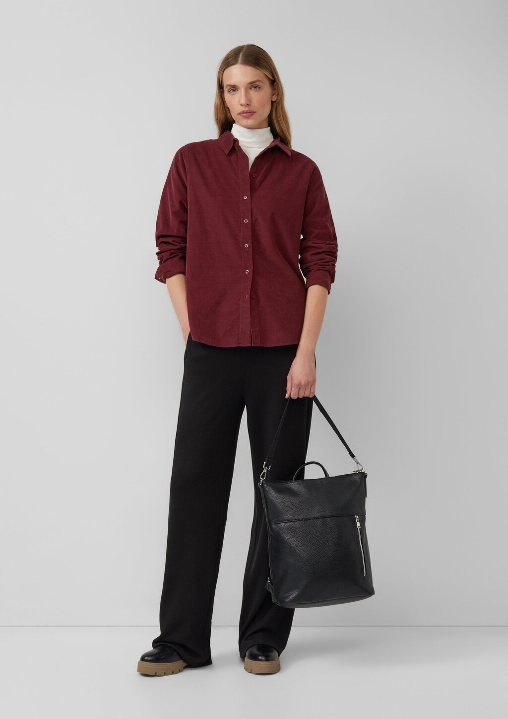 Rucksack in Leder-Optik mit längenverstellbarem Gurt