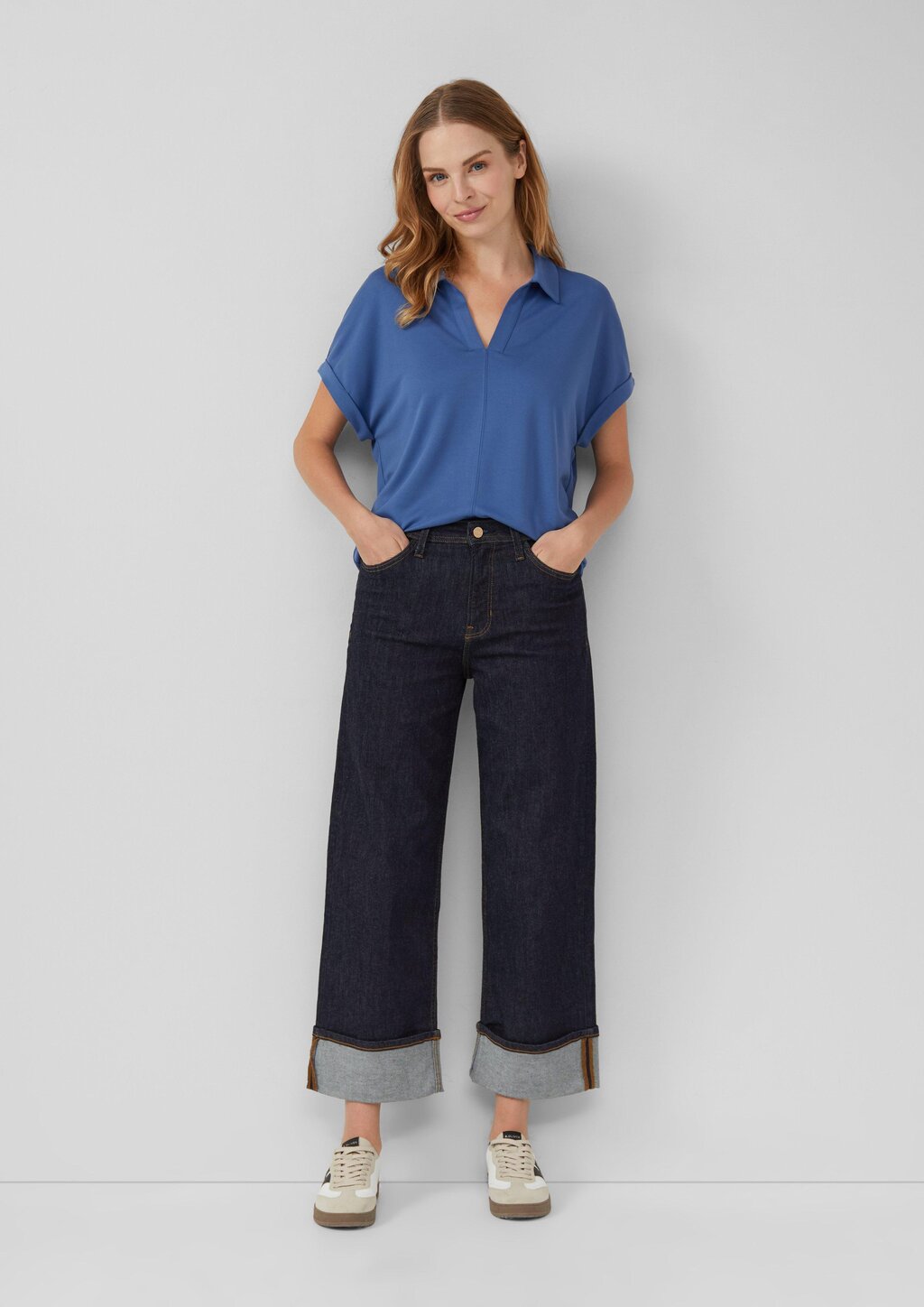 Verkürztes Shirt mit Polokragen