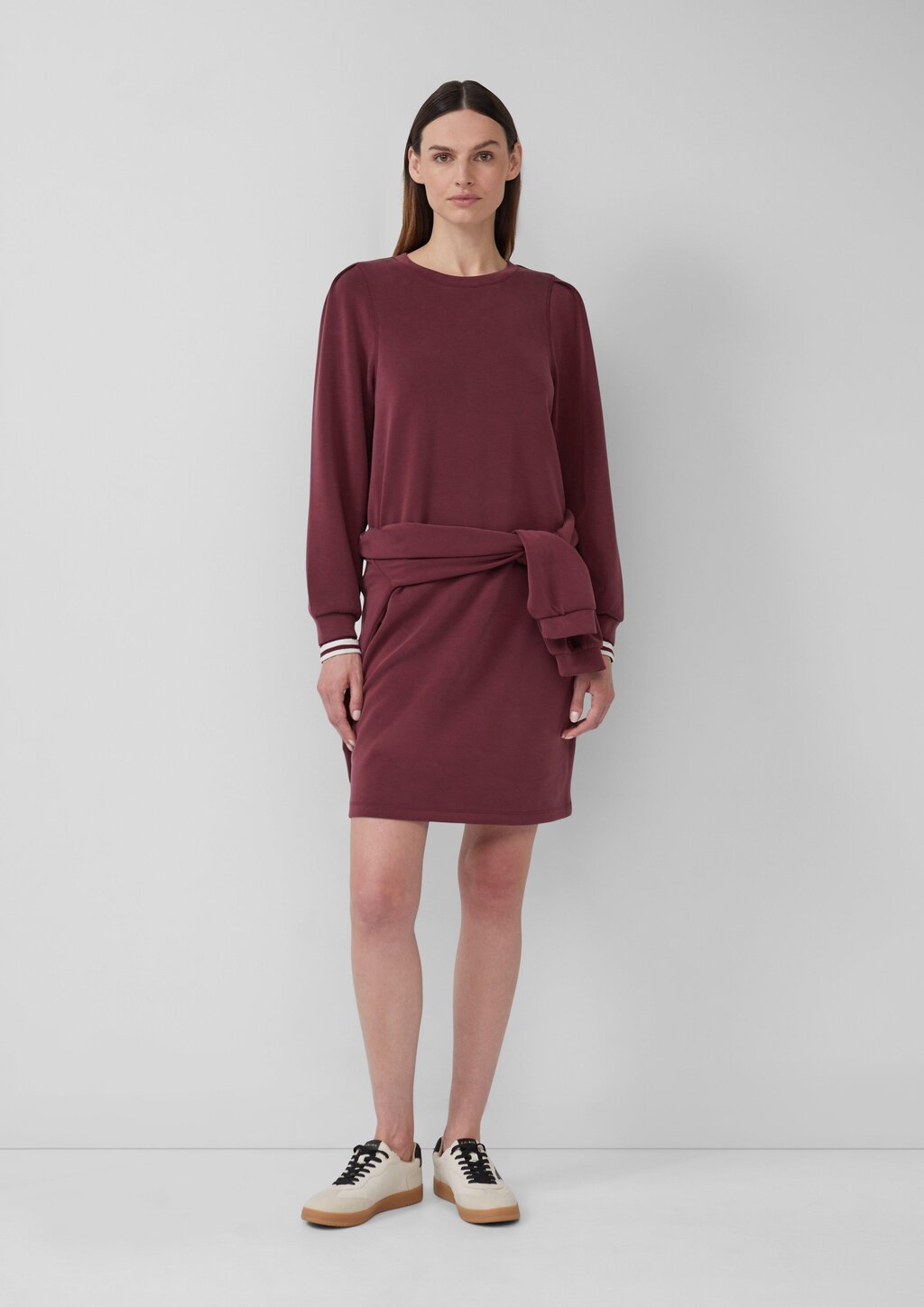 Scuba-Kleid mit Faltendetail am Arm