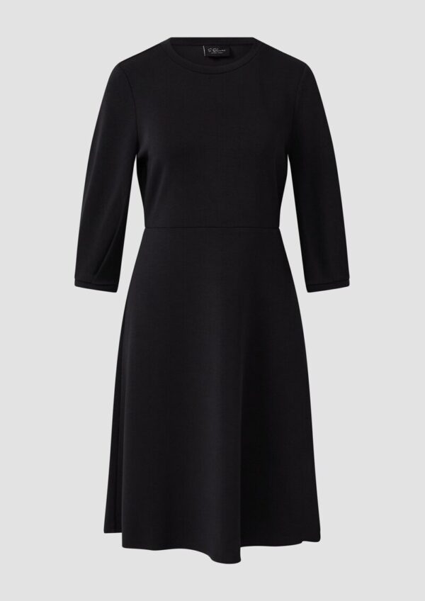 Ausgestelltes Scuba-Kleid mit 3/4-Ärmeln