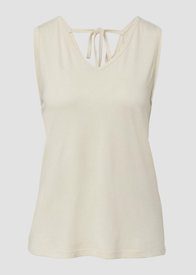 Top mit V-Ausschnitt und Rücken-Detail