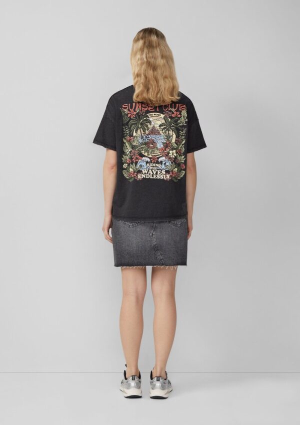 Gewaschenes T-Shirt mit Backprint