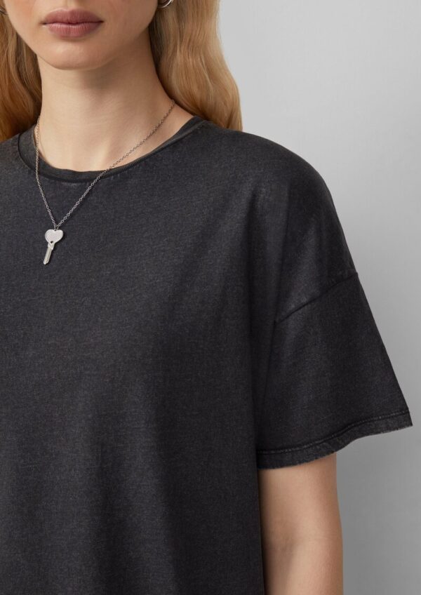 Gewaschenes T-Shirt mit Backprint