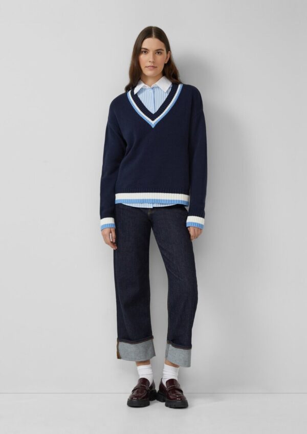 Strickpullover aus Baumwollmix mit tiefem V-Ausschnitt