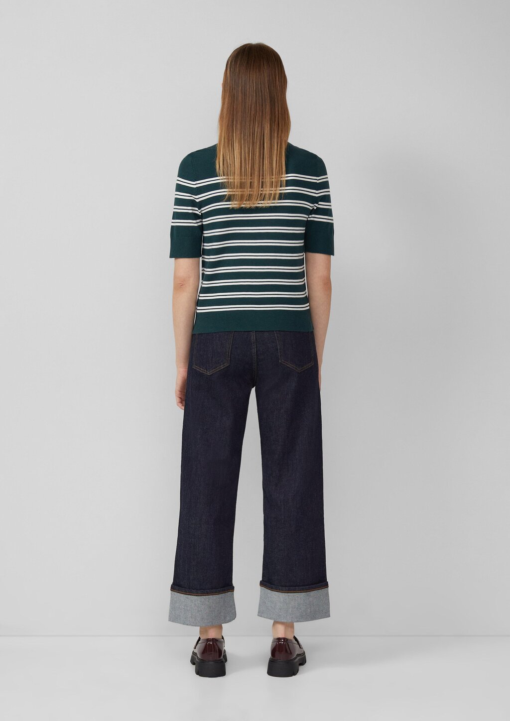 Kurzarm-Strickpullover aus Viskosemix