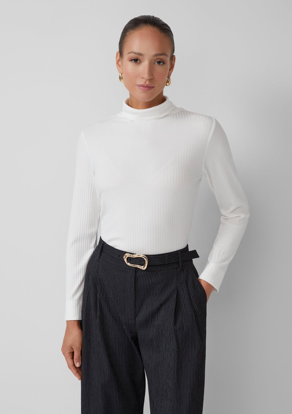 Gerippter Rollkragenpullover im Slim Fit