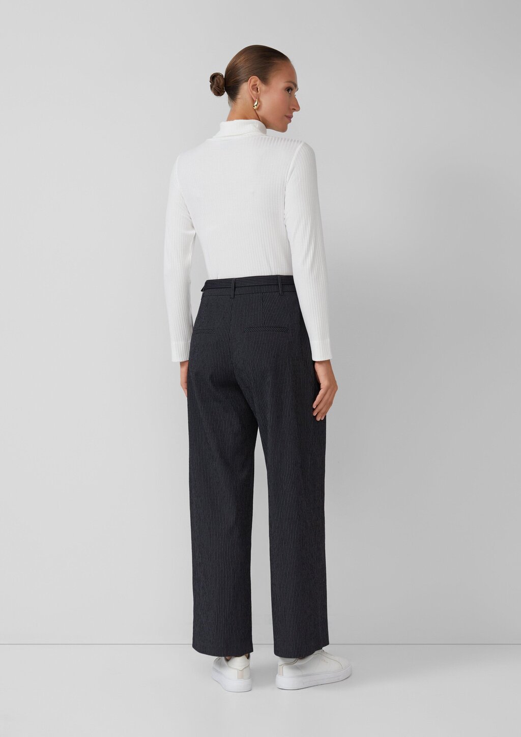 Gerippter Rollkragenpullover im Slim Fit