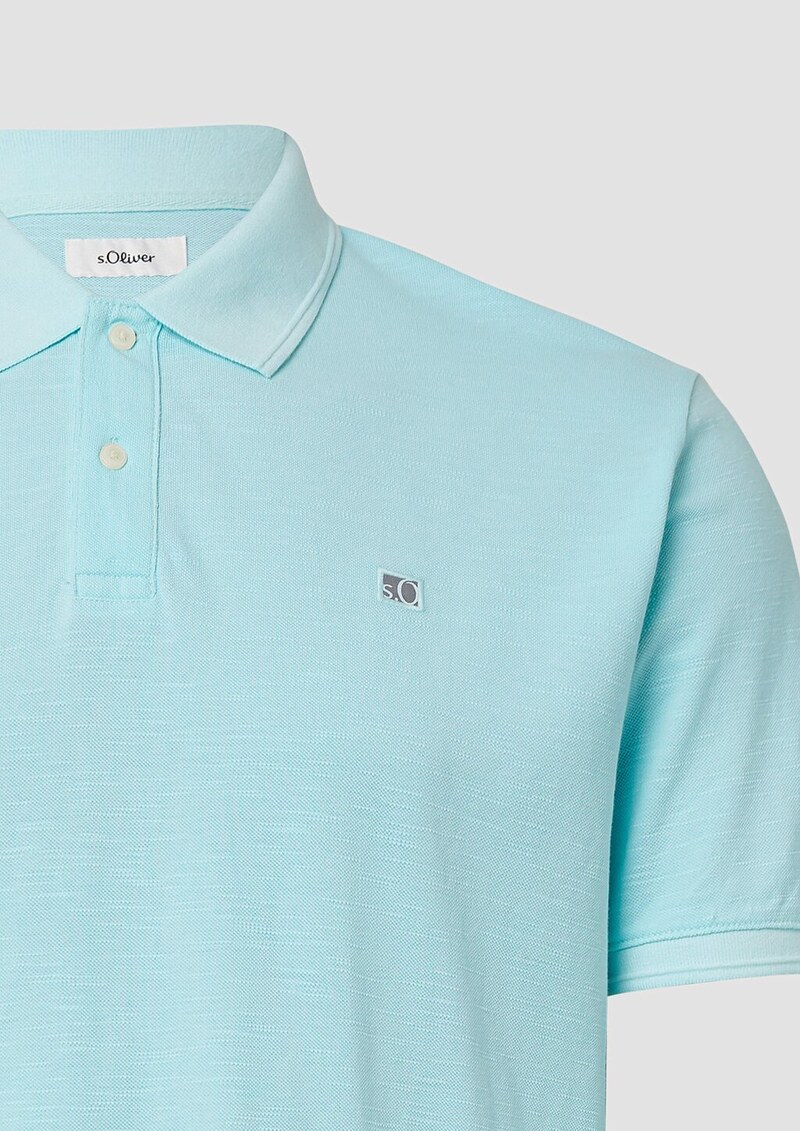 Poloshirt mit kleinem Labelpatch