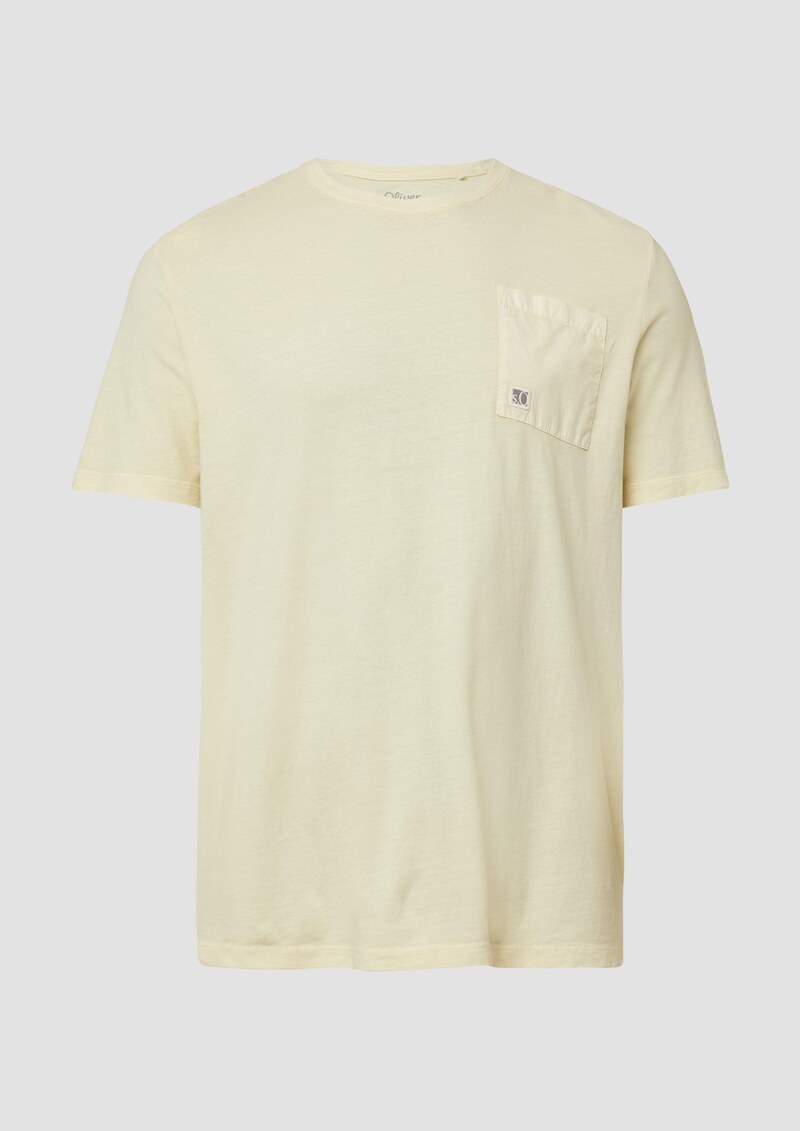 T-Shirt mit Brusttasche und Garment Dye