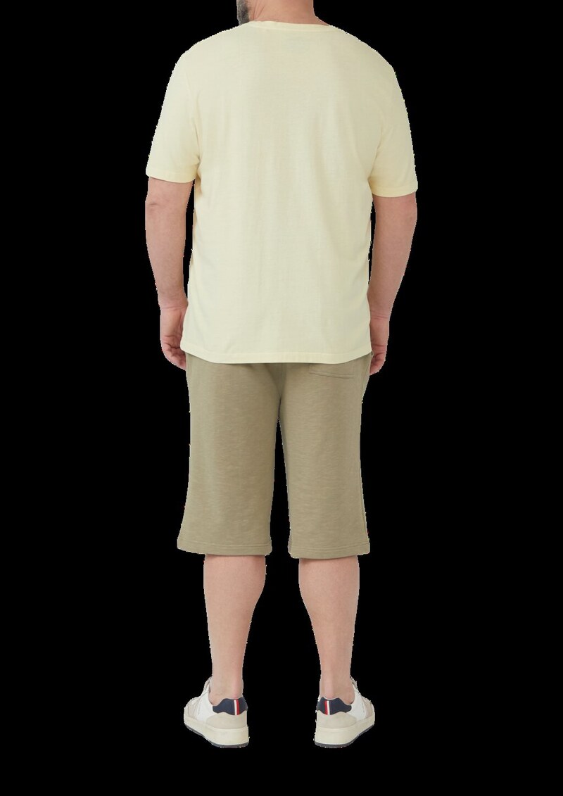 T-Shirt mit Brusttasche und Garment Dye