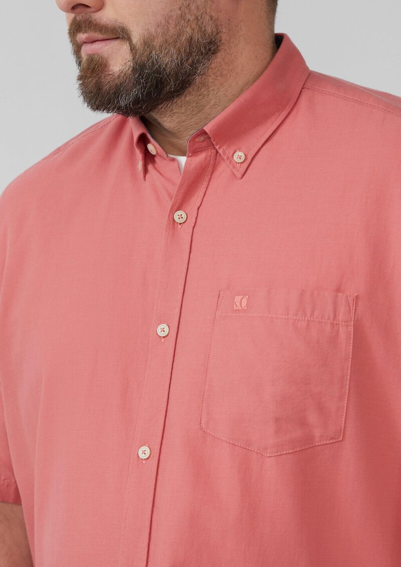 Regular Fit: Kurzärmeliges Twillhemd mit Button-Down-Kragen