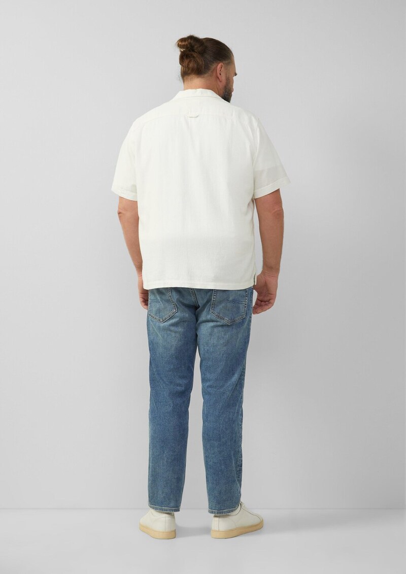 Resort Fit: Strukturiertes Kurzarmhemd aus Leinenmix