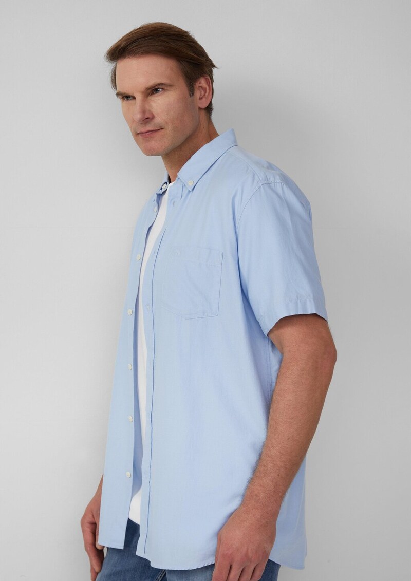 Regular Fit: Kurzärmeliges Twillhemd mit Button-Down-Kragen