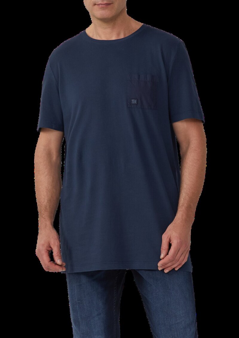 T-Shirt mit Brusttasche und Garment Dye